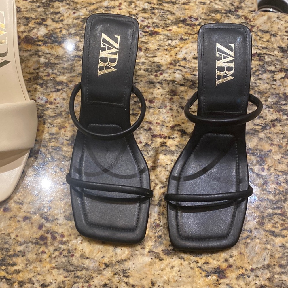 Zara black short heel size 38/7